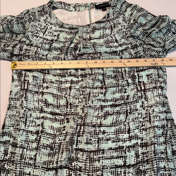 Banana Republic Pleated Neck-Tie Waist Dress in Whipped Mint Size S - Picture 6 of 12